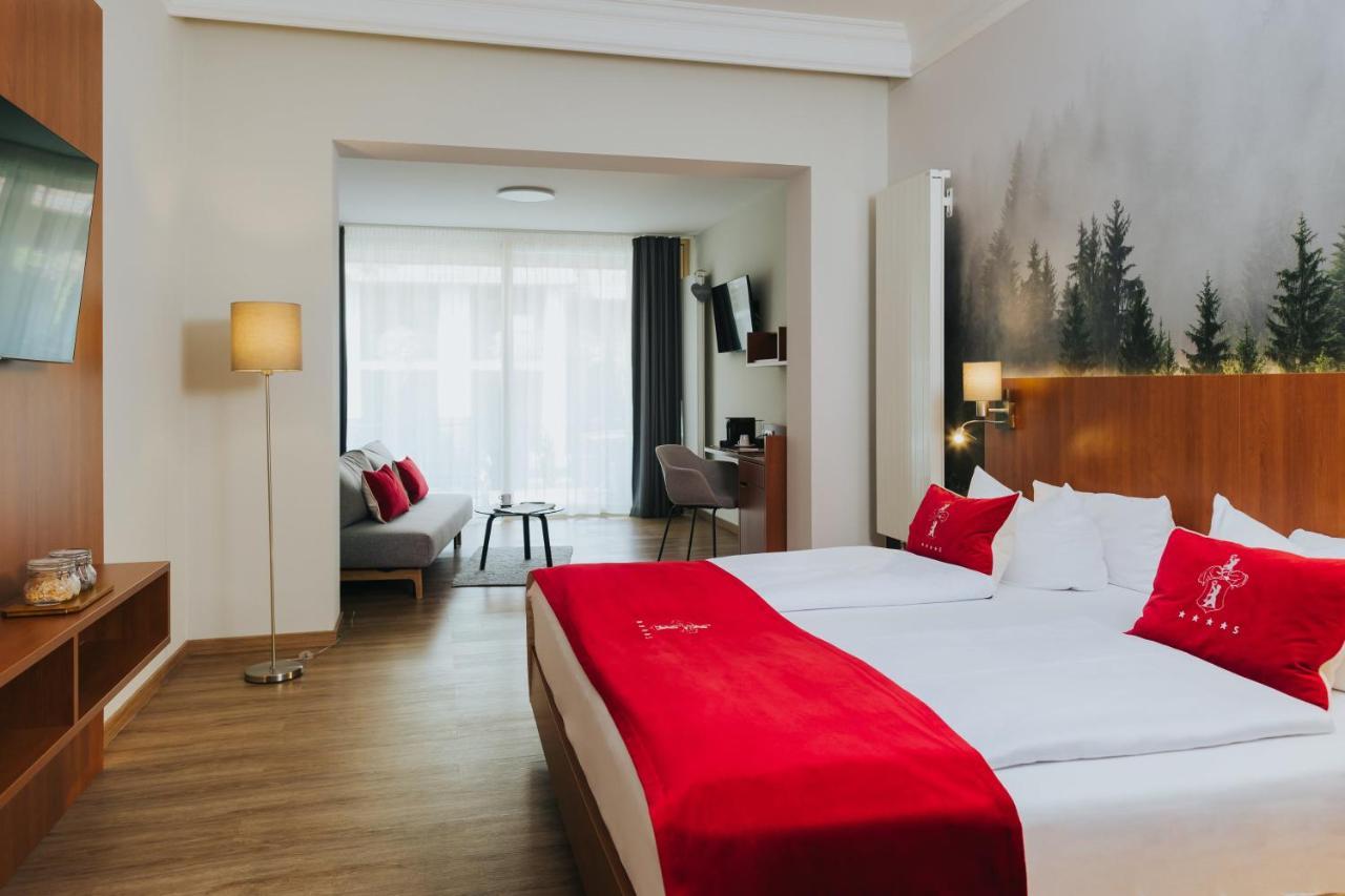 Hotel Drei Quellen Therme バート・グリースバッハ エクステリア 写真