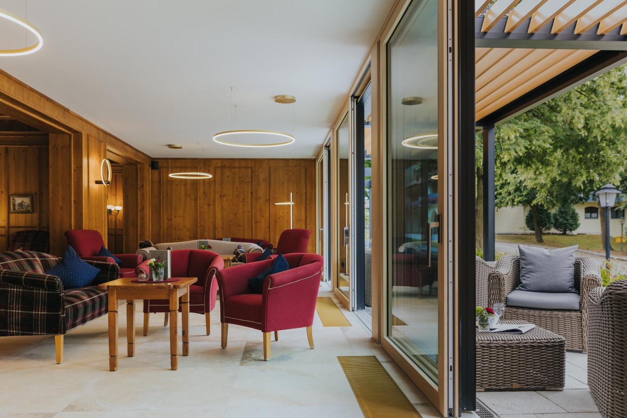 Hotel Drei Quellen Therme バート・グリースバッハ エクステリア 写真